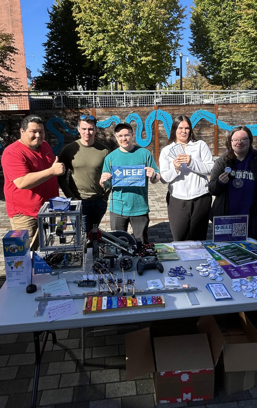 Fall 2024 IEEE UWT Tabling Photo